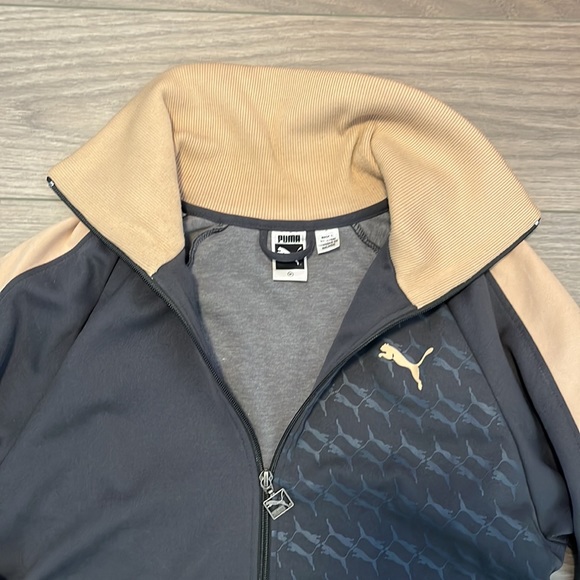 Men’s Puma Jacket - Picture 2 of 3